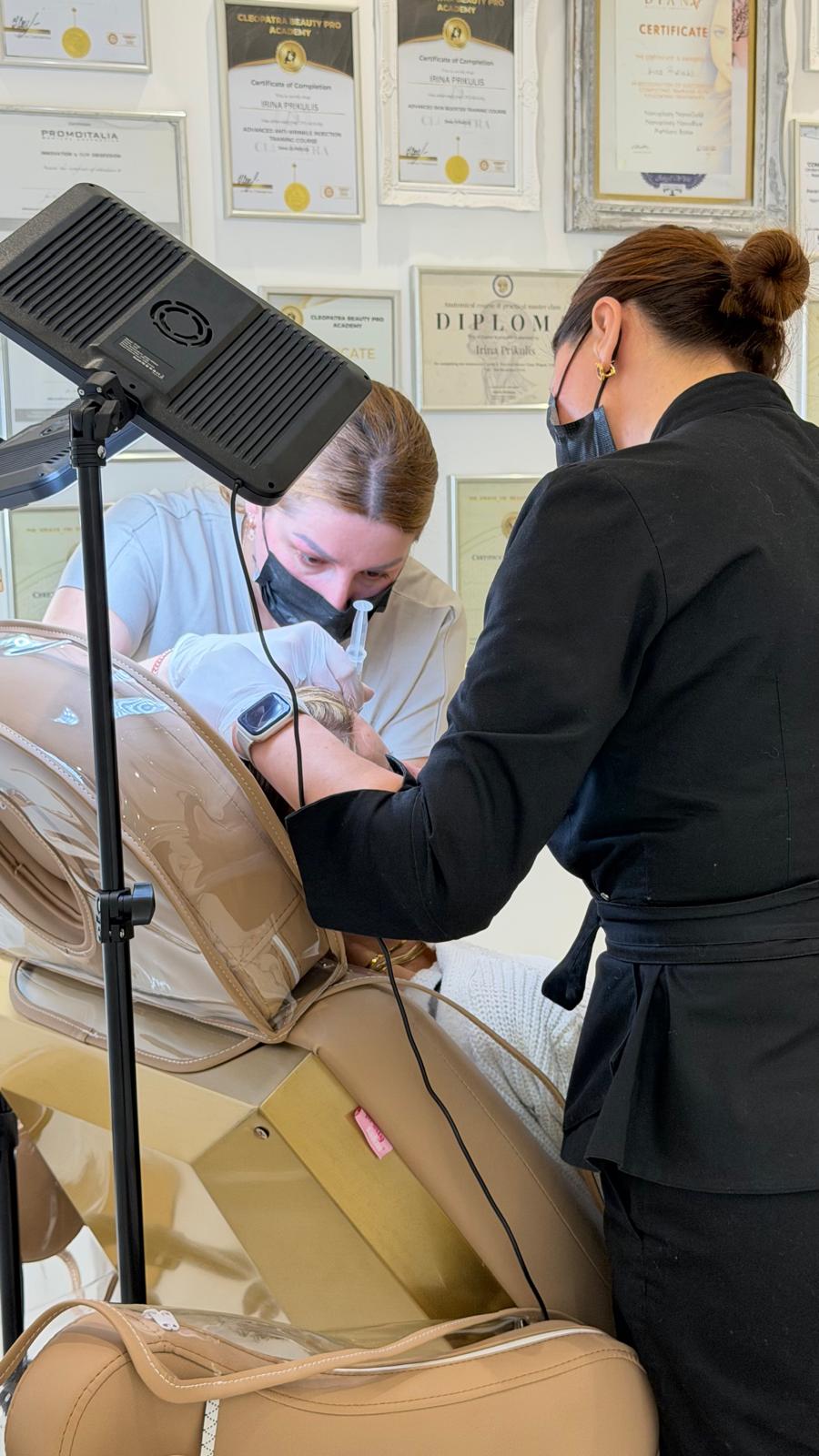 Aesthetic training course session