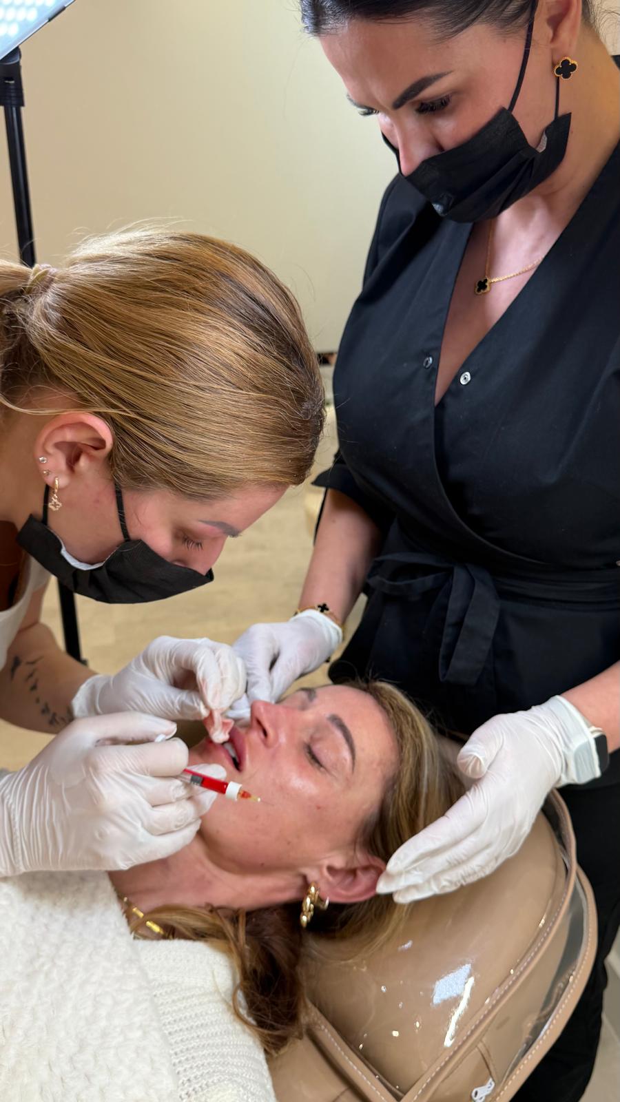 Aesthetic training course session